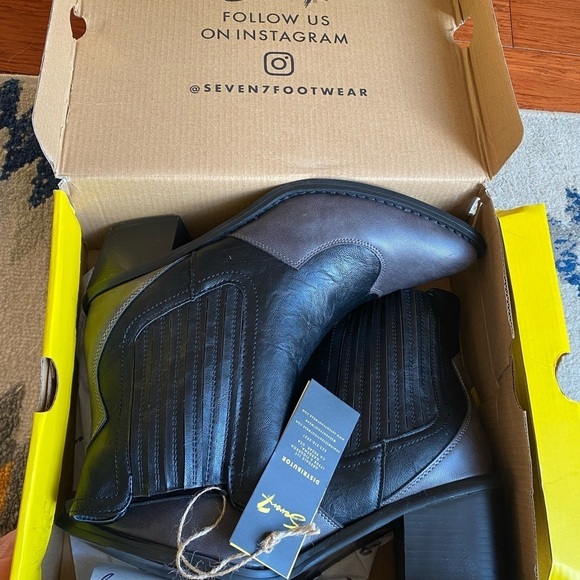 Seven7 Tuxedo Tex Ankle Boots Western Block Heel Booties - Picture 8 of 11